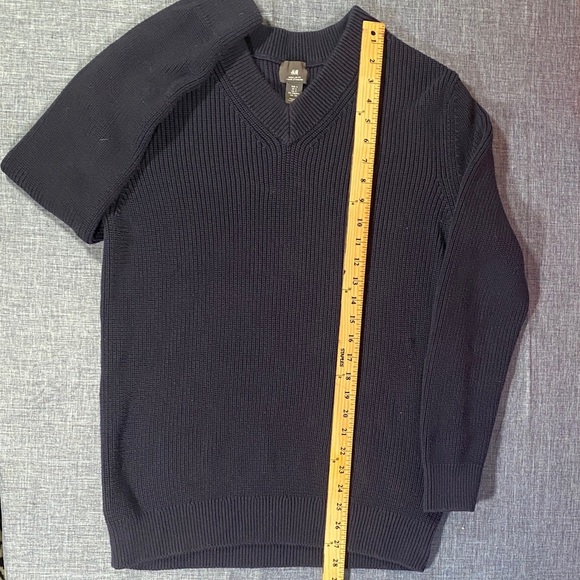 H&M Men’s Navy Blue V-Neck Sweater Size Small Regular Fit Cotton Blend - Picture 7 of 9